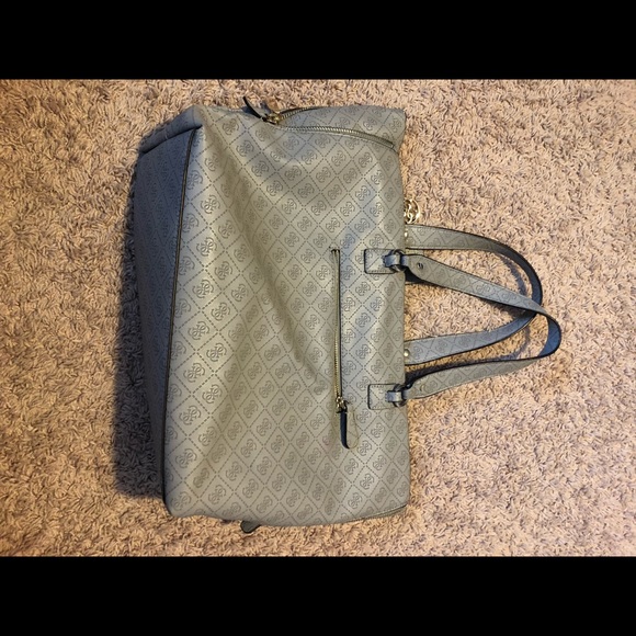 Guess Purse - Picture 3 of 4